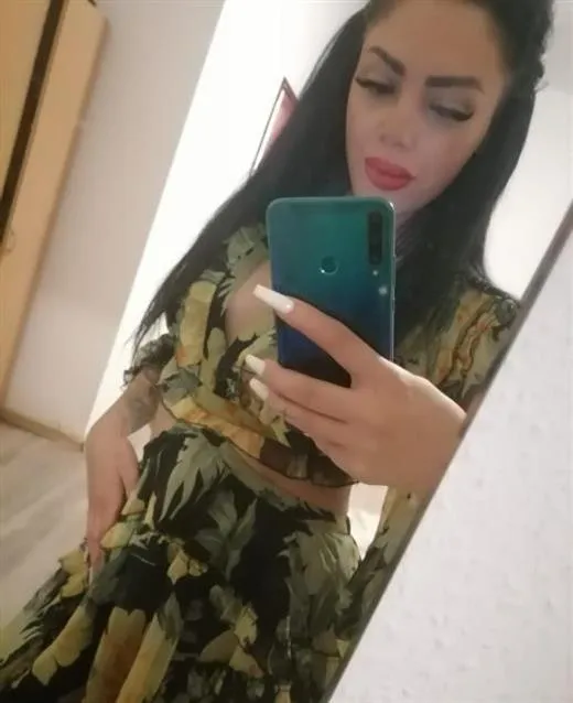 Angela Lam, escort in Italy - 15702