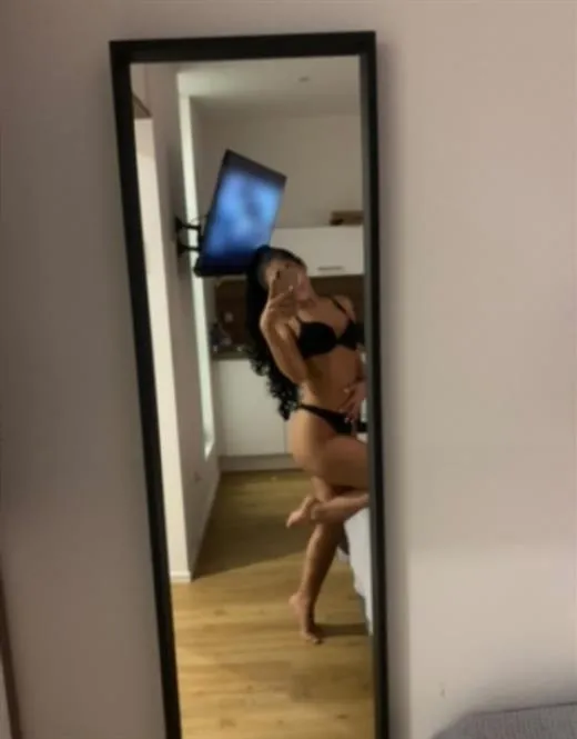 Athieno, escort in France - 10144
