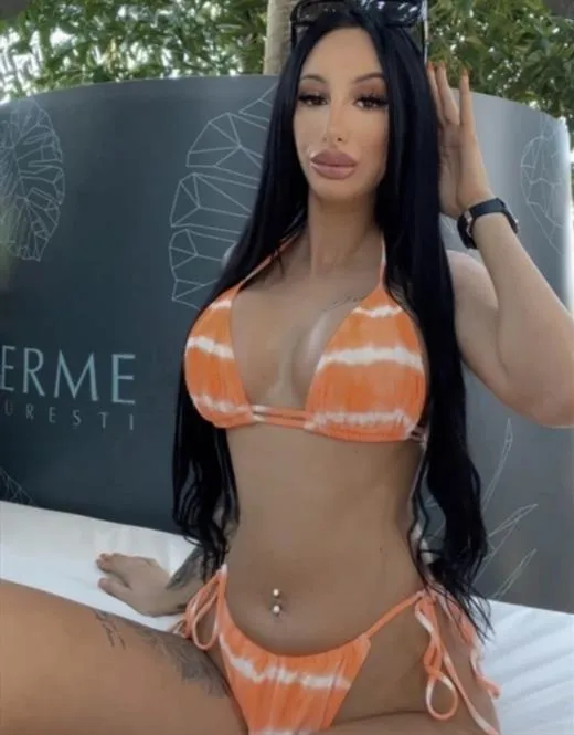 Escort Azerina, Spain - 7443