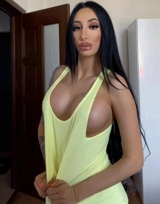 Escort Model Azerina, Spain - 4123