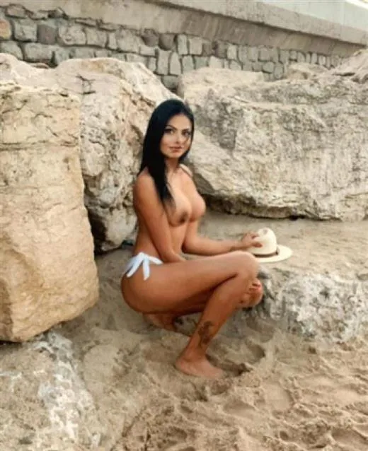 Escort Model Bedja, France - 9080