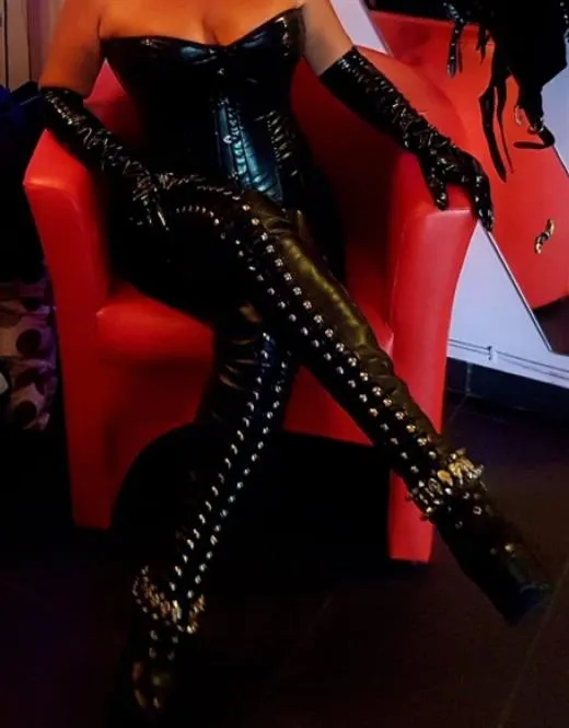 Escort Model Bersun, Canada - 15262