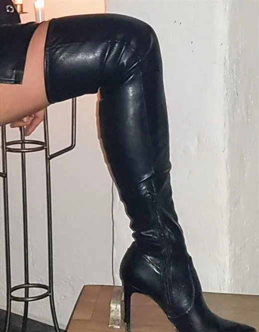 Escort Model Cheng Lan, Monaco - 13555