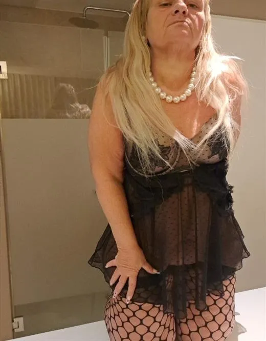 Devede, escort in Italy - 15986