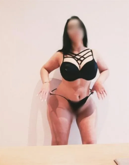 Escort Model Dexy, Portugal - 15024