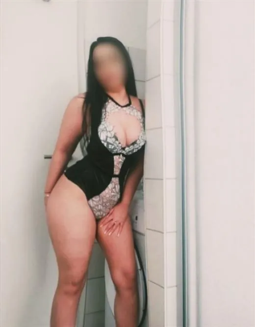 Escort Model Dexy, Portugal - 12267