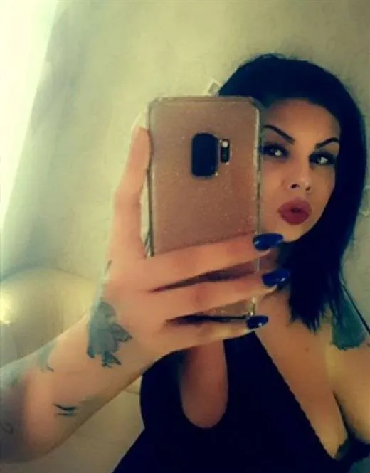 Elaheh, horny girls in France - 12397