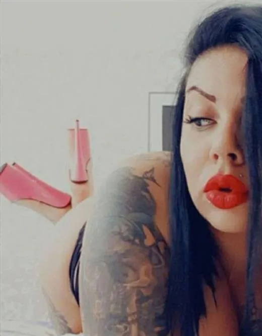 Elaheh, horny girls in France - 3685