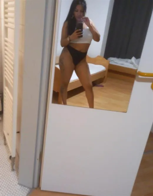 Elif, horny girls in Portugal - 19941