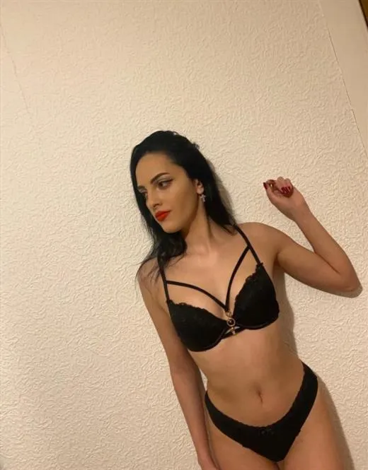 random escort 9