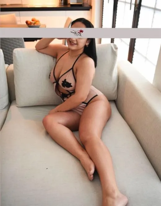 Escort Model Florensia, Germany - 7933
