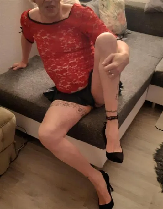 Escort Model Golmakey, Italy - 10254