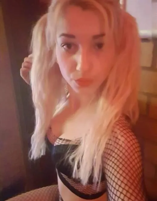 Escort Model Hiroe, France - 13106