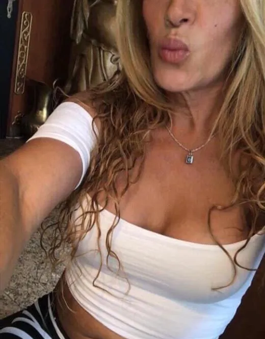 Ingabire, horny girls in Germany - 3821