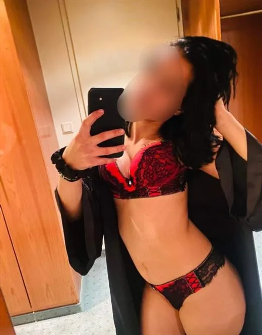 Isober, horny girls in France - 18557