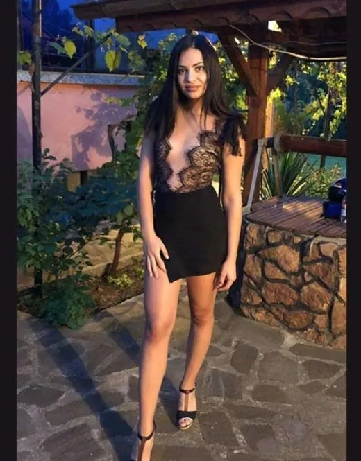 Escort Model Kaltuun, France - 3313