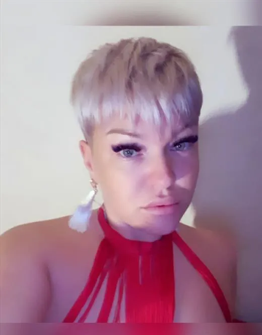 Escort Model Karolinka, Turkey - 14450