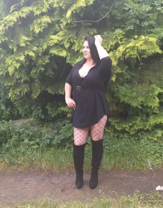 random escort 16