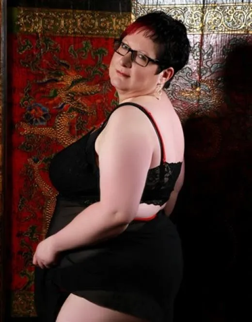 Escort Model Kvang, Italy - 7385