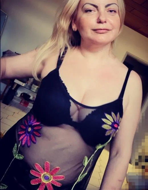 Escort Model Linnea Mercedes, France - 16492