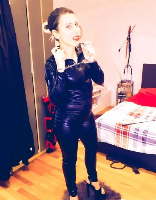 Escort Model Love Lee, France - 14332