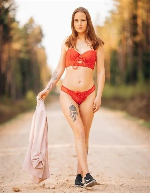 random escort 11