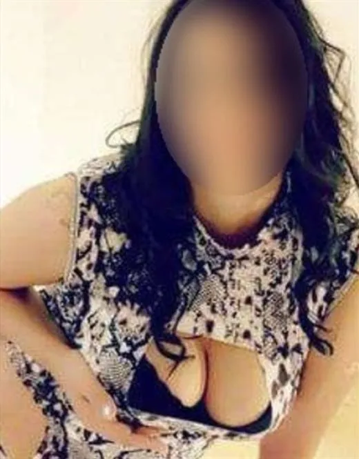 Maymouna, sex in Canada - 2117