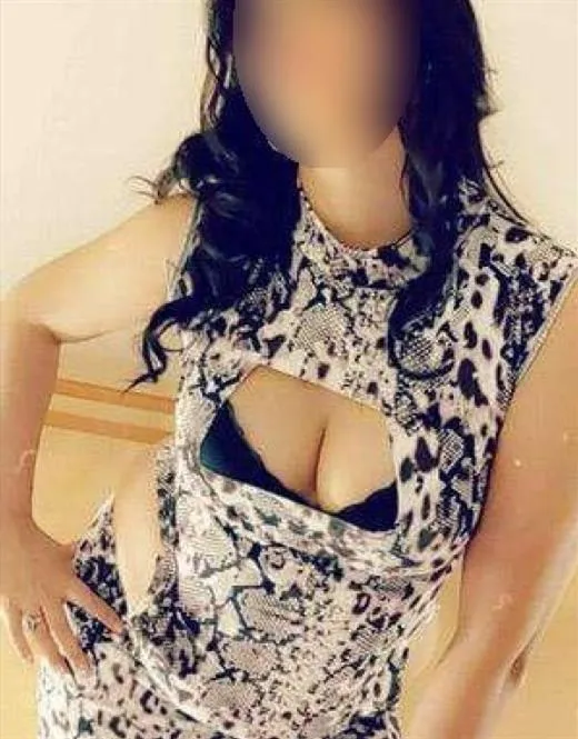 Escort Model Maymouna, Canada - 7001