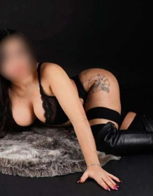 Escort Model Mirembe Naamala, Germany - 4333