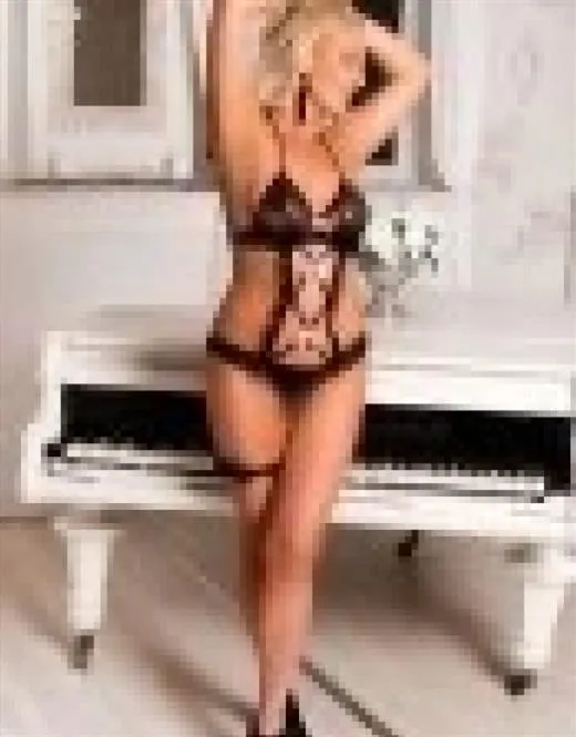 Escort Model Monowara, Austria - 17061