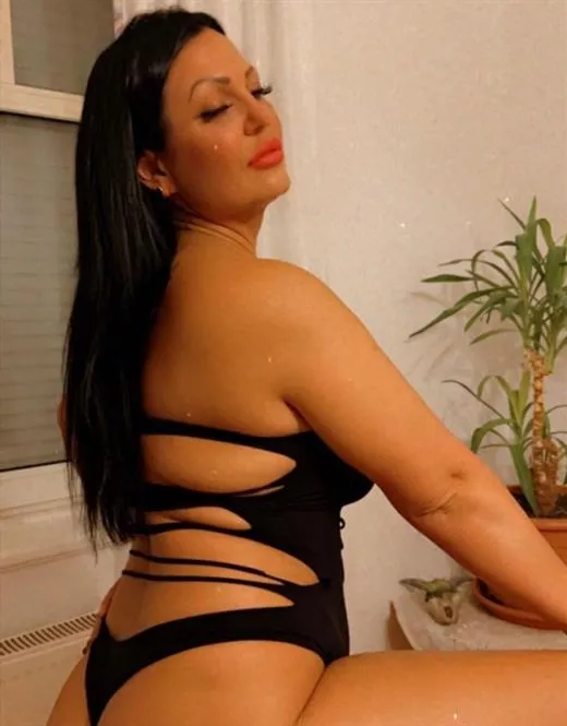 Escort Model Morea, Italy - 12947