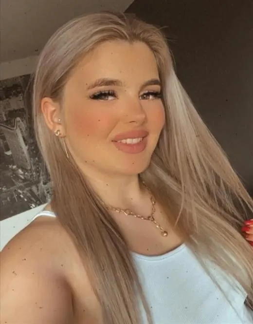 Escort Nissrin, Ireland - 9018
