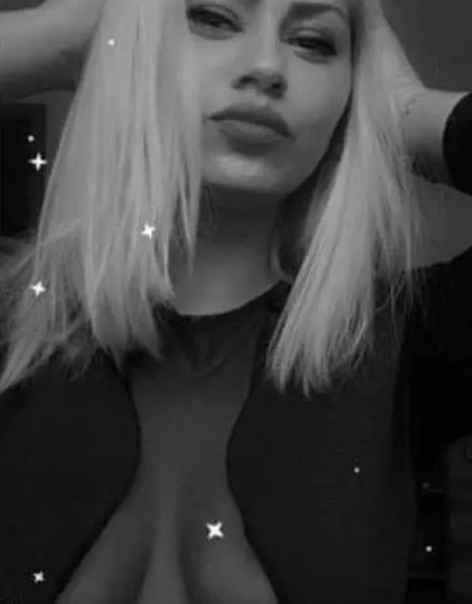 Escort Model Nomonde, Germany - 10387