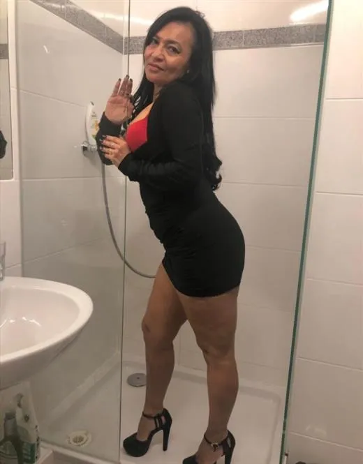 Nora Hot, sex in Switzerland - 2927