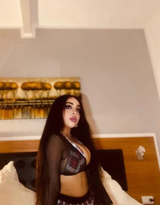 Escort Model Roniya, Ireland - 14896