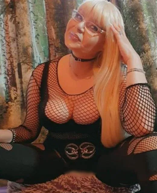 random escort 17