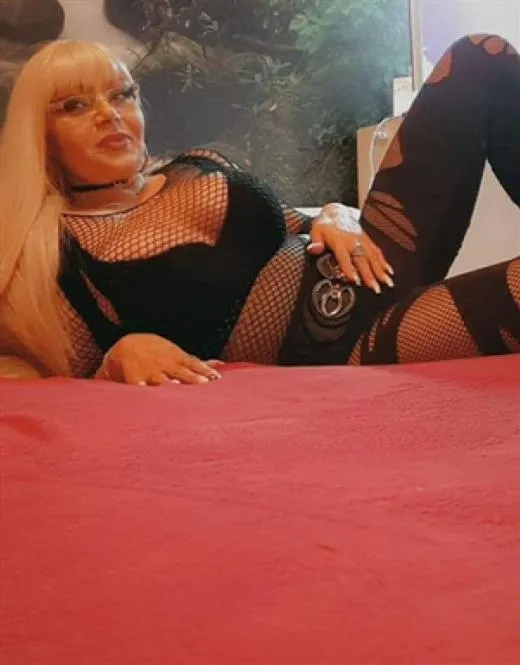 Samir Mannar, horny girls in Finland - 7088