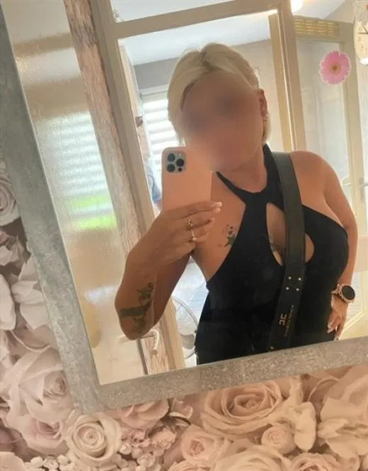 Escort Model Shahina, Austria - 1125