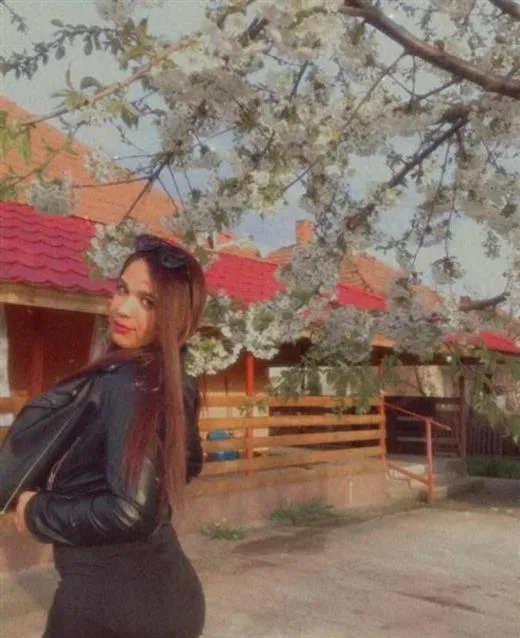 Escort Model Shalinii, Germany - 12748