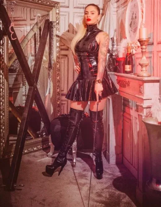 Escort Model Sharo, Norway - 1594