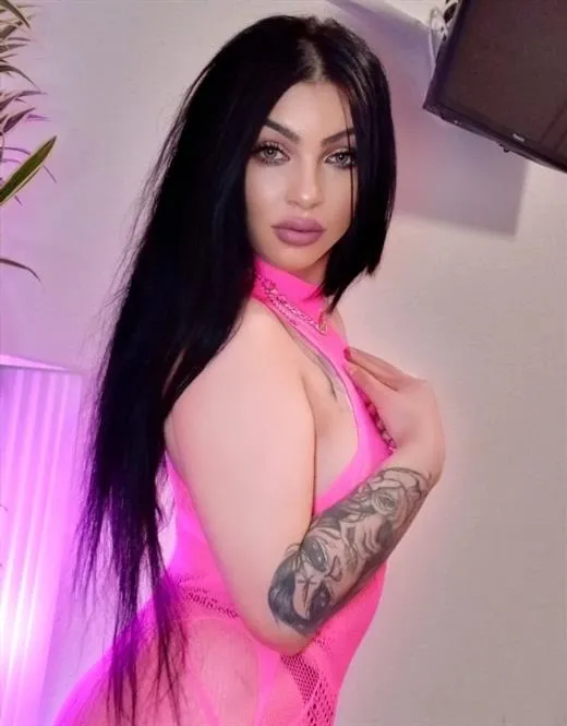 Sirikavissara, escort in France - 8242