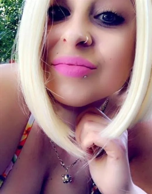 Sixela, horny girls in Germany - 7532