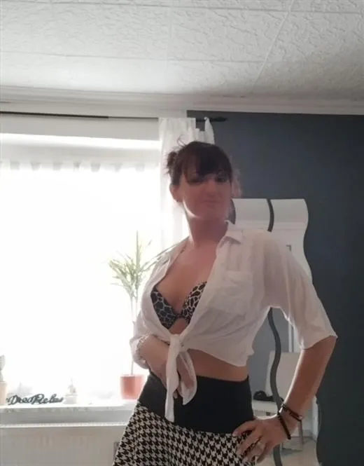 random escort 11
