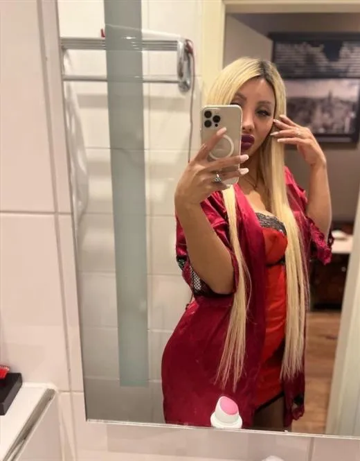 Tammys, horny girls in Switzerland - 19202