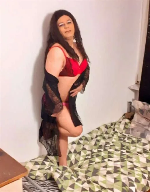 Thandi, horny girls in France - 17073