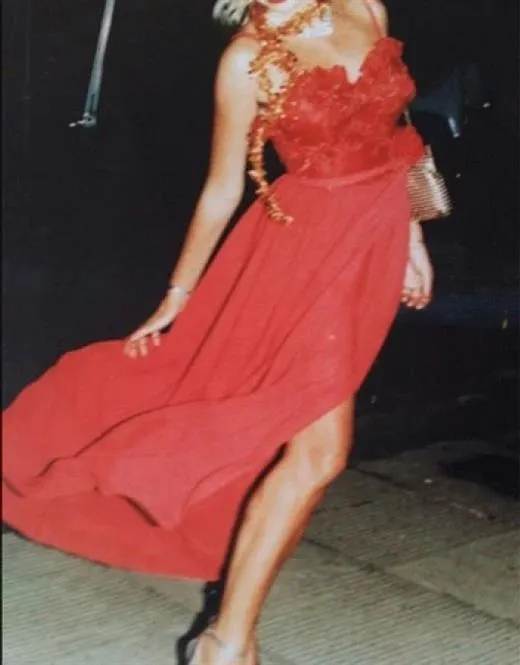 Escort Thiruthikaa, France - 17091