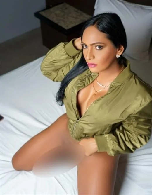 Escort Xingnan, Turkey - 7893